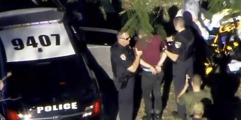 مسلح يقتل 17 تلميذا في مدرسة ثانوية في فلوريدا
